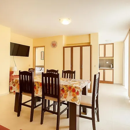 公寓 Sunny Victoria Penthouse *