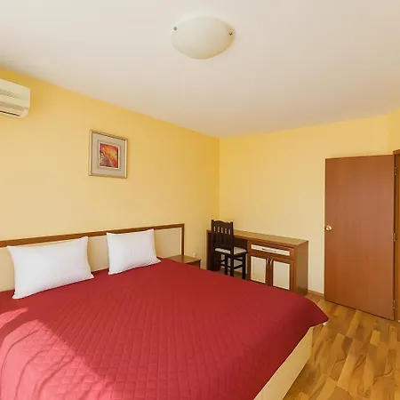 Sunny Victoria Penthouse * 阳光海滩