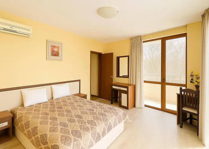 Sunny Victoria Penthouse Apartament *