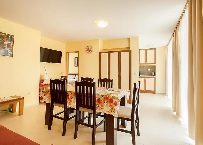 Daire Sunny Victoria Penthouse *