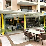 شقة Sunny Victoria Penthouse